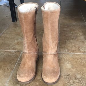 Ugg - Linford Shearling Lined Winter Boot - New!